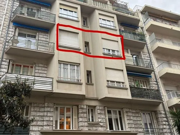 Deux pièces à Nice
