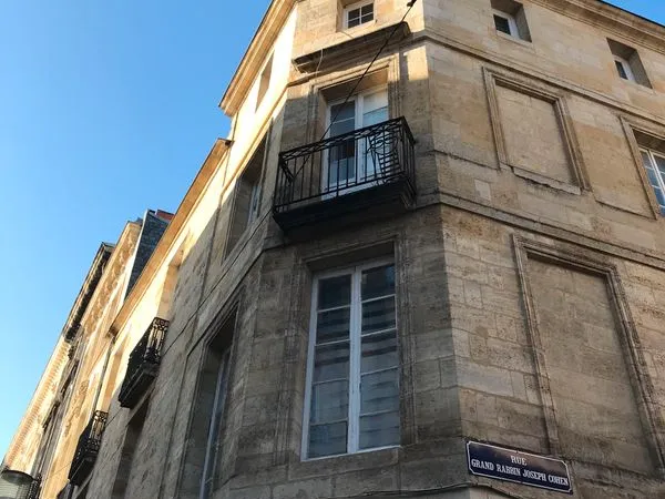 Bordeaux -immeuble de caractere a renover