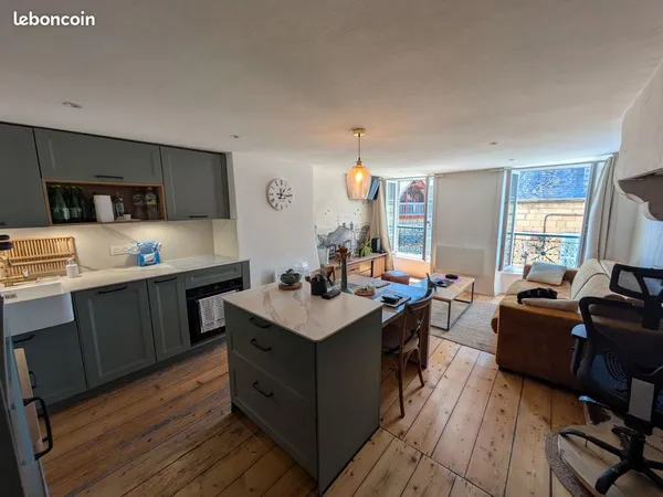 Duplex rénové clé en main, centre Landerneau, DPE C