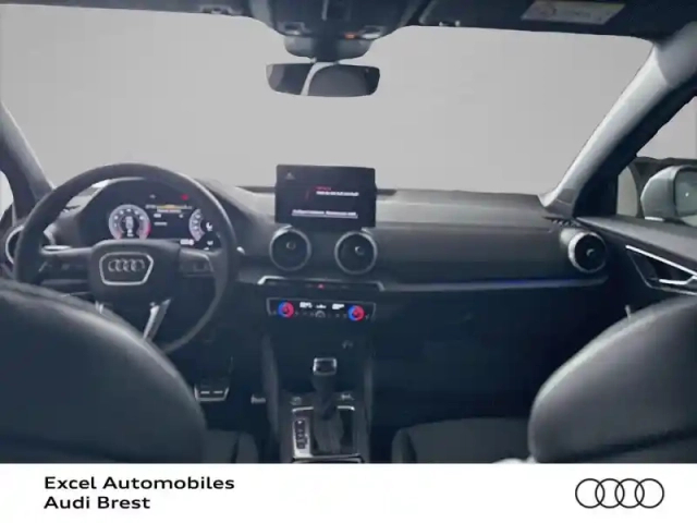 Audi Q2 35 tfsi 150ch s line plus s tronic 7 — photo 6