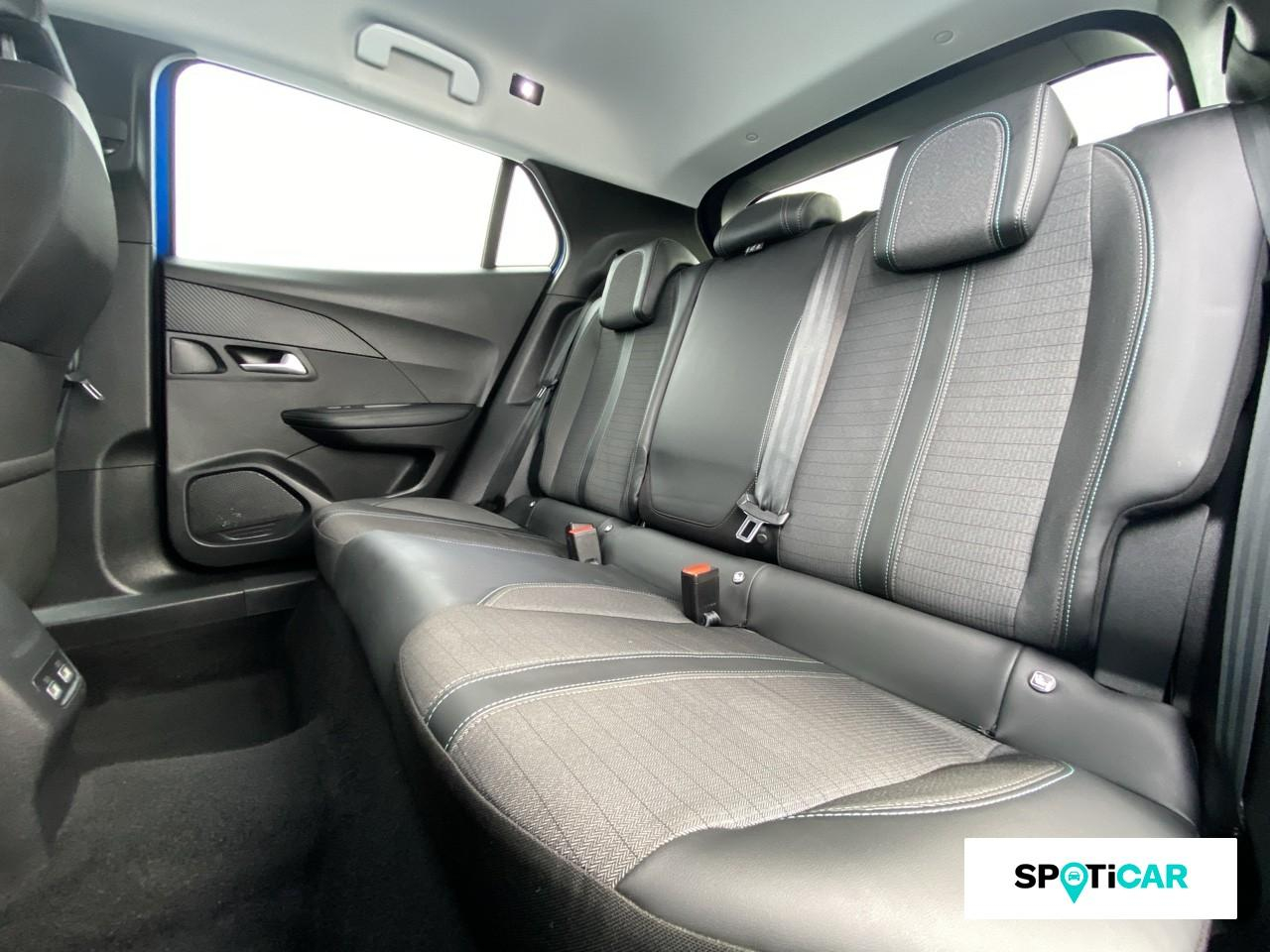 Peugeot 2008 1.2 puretech 130ch s&s allure pack — photo 10