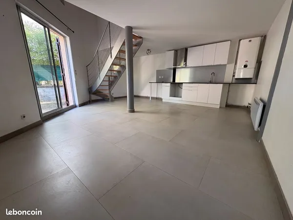 Comme une petite villa 51 m² avec jardin