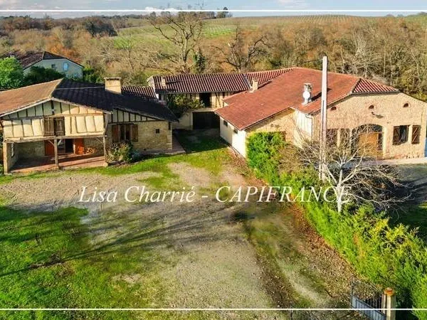 Maison de plain-pied 10 pièces 151 m²