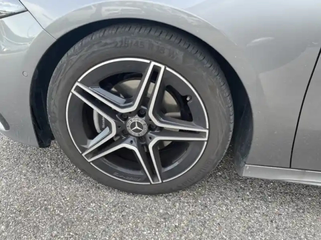 Mercedes Classe A 200 d amg line — photo 11