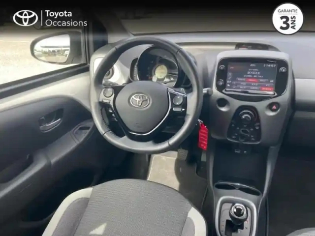 Toyota Aygo 1.0 vvt-i 72ch x-play x-shift 5p my20 — photo 9