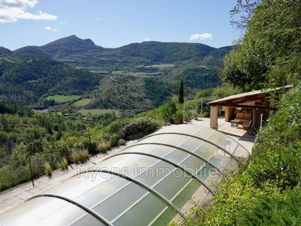 Mas provençal 9 pièces 333 m²