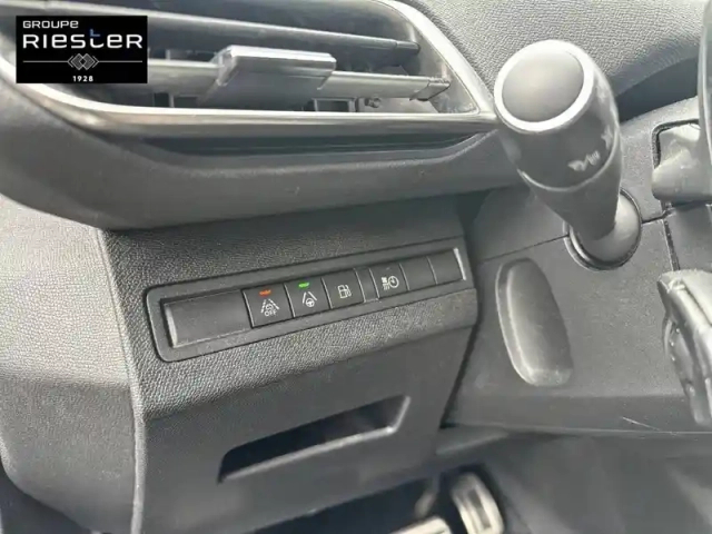 Peugeot 3008 hybrid 225 e-eat8 — photo 19