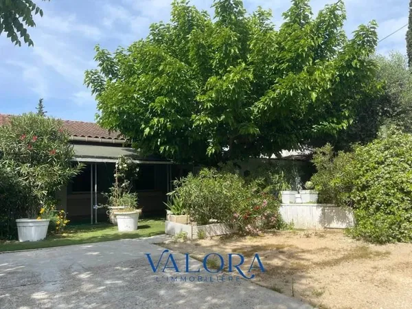 Maison de plain-pied 4 pièces 94 m²