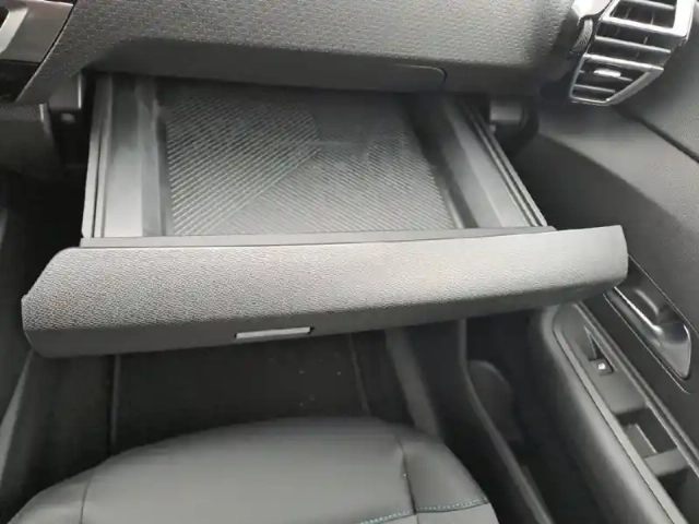 Citroën C4 puretech 130 s&amp;s eat8 — photo 24
