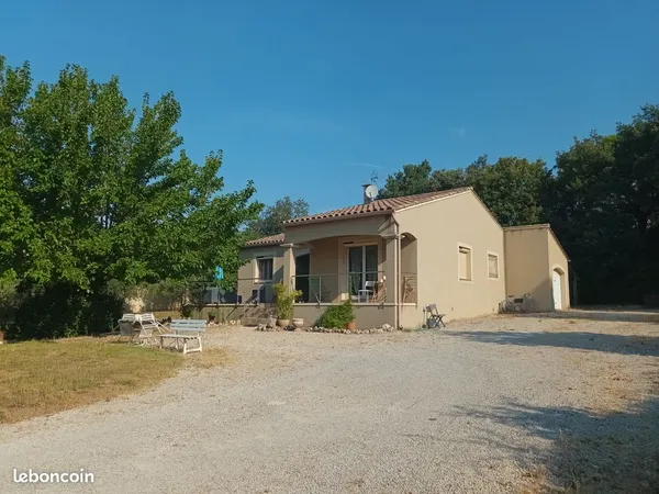 Maison 80 m2 sur terrain de 1710m2