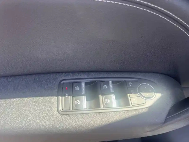 Renault Captur tce 90 — photo 39