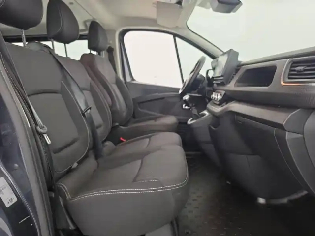 Renault Trafic ca l2h1 3000 kg blue dci 170 — photo 92