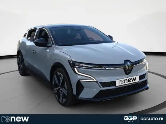 Renault Megane e-tech electric ev60 220ch iconic super charge — photo 22