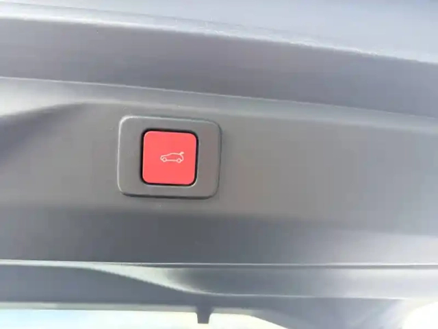 Peugeot 3008 plug-in hybrid 195 e-dcs7 — photo 43