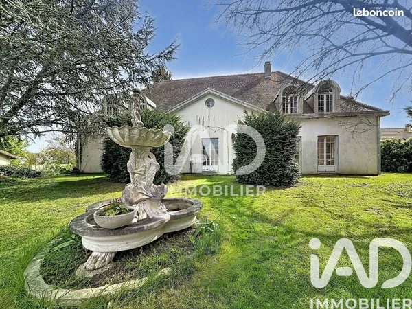 Maison 12 pièces 368 m²