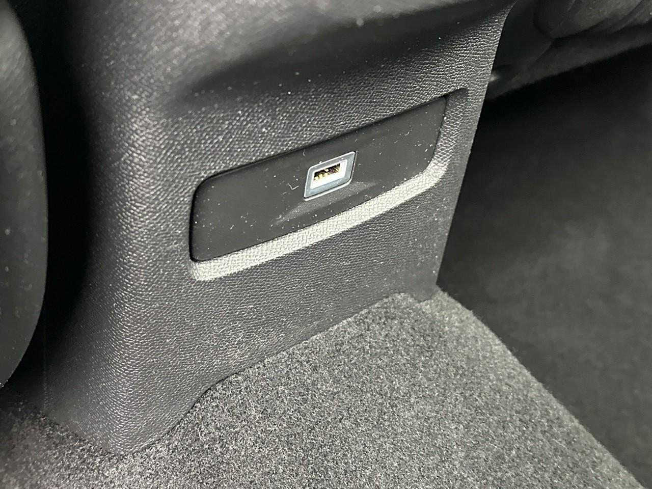 Citroën C4 puretech 130 s&s eat8 feel pack — photo 37