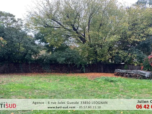 Terrain 580 m² Leognan