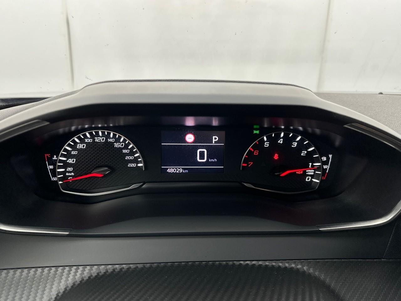 Peugeot 2008 puretech 130 s&s eat8 style — photo 21