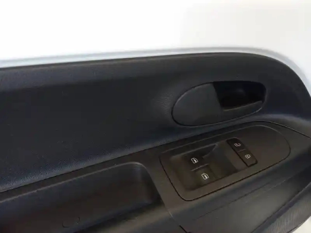Volkswagen Up e-! 2.0 electrique — photo 21