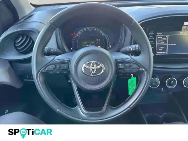 Toyota Aygo X 1.0 vvt-i 72ch design — photo 28