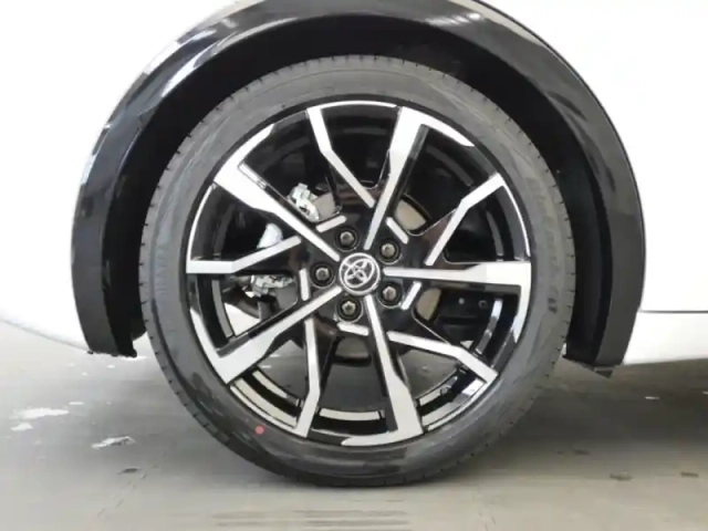 Toyota Prius hybride rechargeable 223ch design — photo 9