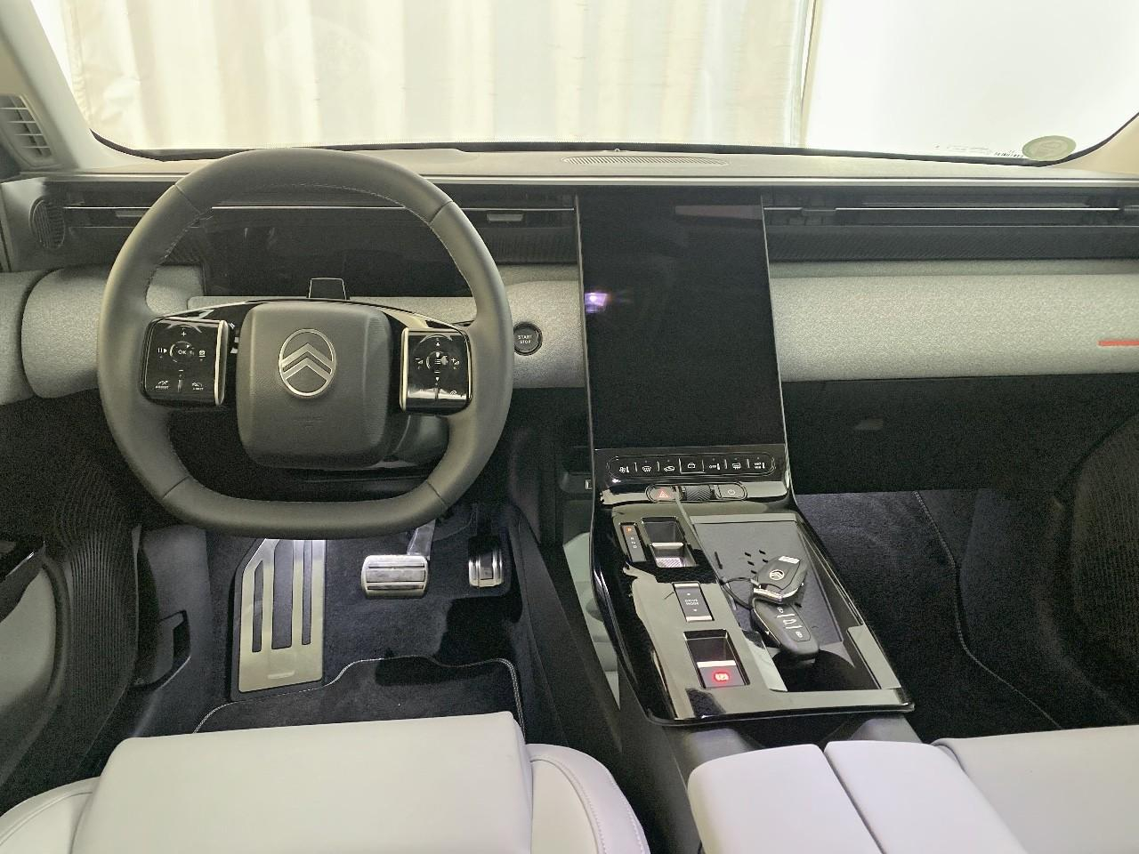 Citroën C5 Aircross e-c5 aircross 210 ch autonomie confort max — photo 8