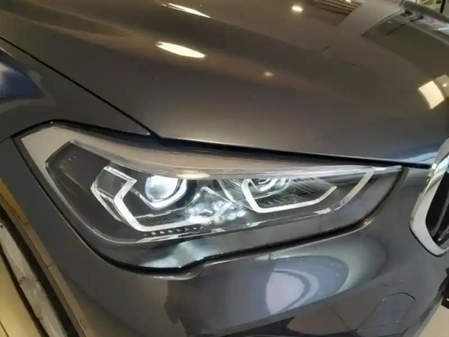 Bmw X1 sdrive16da 116ch lounge dkg7 euro6d-t — photo 9