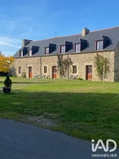 Maison 9 pièces 217 m²
