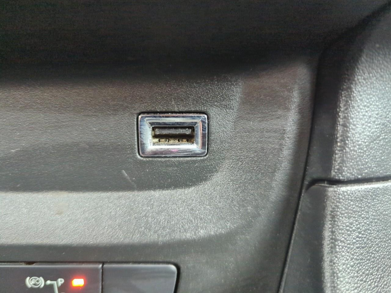 Citroën C3 puretech 110 ch eat6 max — photo 24