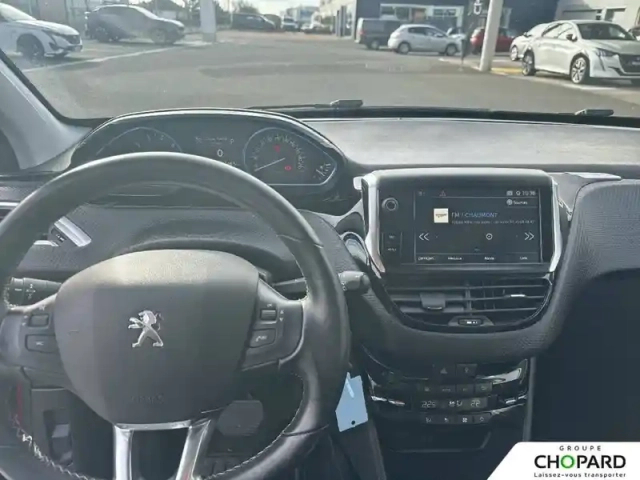 Peugeot 2008 puretech 110ch s&amp;s eat6 — photo 12