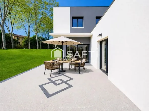 Maison 5 pièces 145 m²