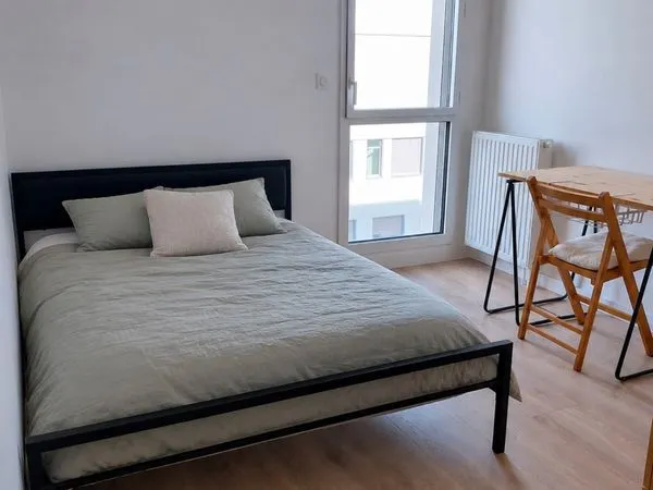 Chambre meublée - lundi au vendredi uniquement - Saint-Jacques-de-la-Lande
