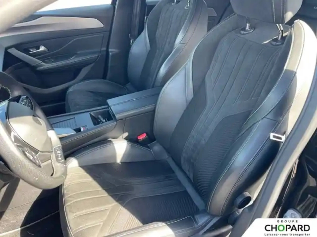 Peugeot 308 phev 180 e-eat8 — photo 11