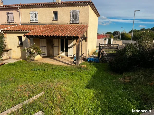 Villa 4 chambres sur 300m2 de terrain