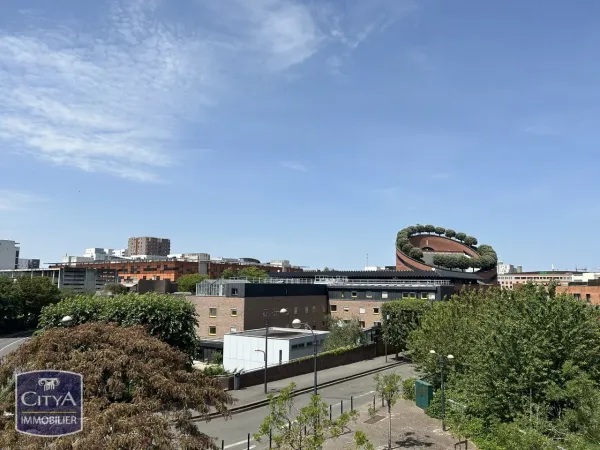 Studio 1 pièce 28 m²