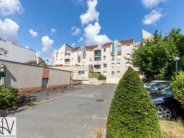 Vends appartement 51m² avec balcon et 3 parkings