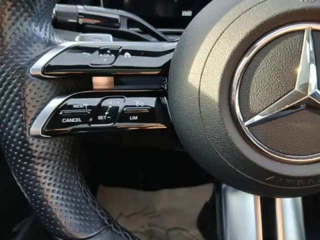 Mercedes Classe C 220 d berline amg lin — photo 23