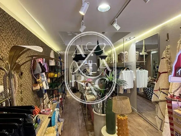 Local commercial 64 m²