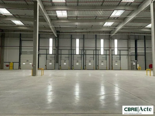 Entrepôt 3727 m²