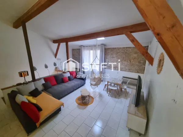 Immeuble de 2 appartements refaits à neuf meublés