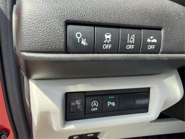 Suzuki Swift 1.2 dualjet hybrid auto — photo 23