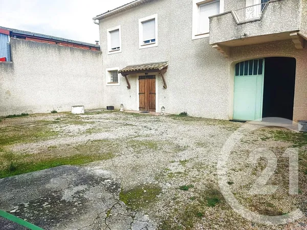Appartement 8 pièces 230 m²