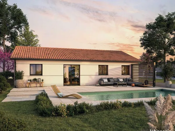 Maison traditionnelle de plain-pied 84 m² avec 3 chambres et garage sur terrain viabilisé de 400 m² 