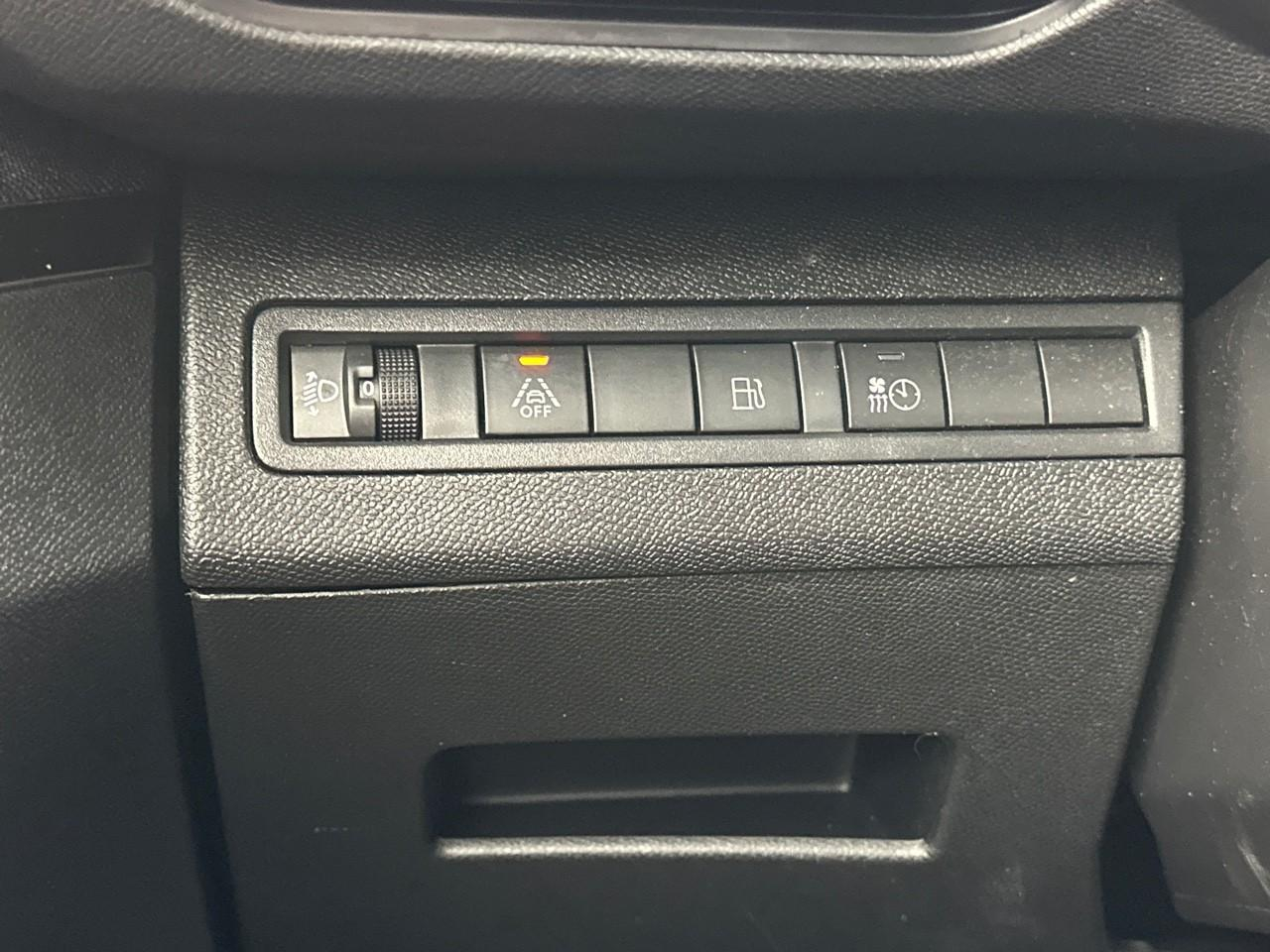Peugeot 3008 hybrid 225 e-eat8 allure pack — photo 16