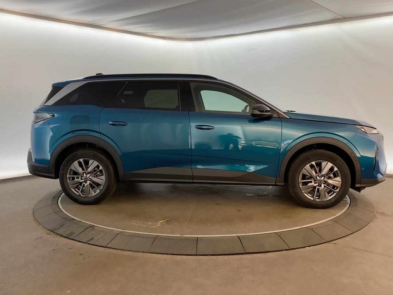 Peugeot 5008 hybrid 145 ch e-dcs6 allure — photo 4