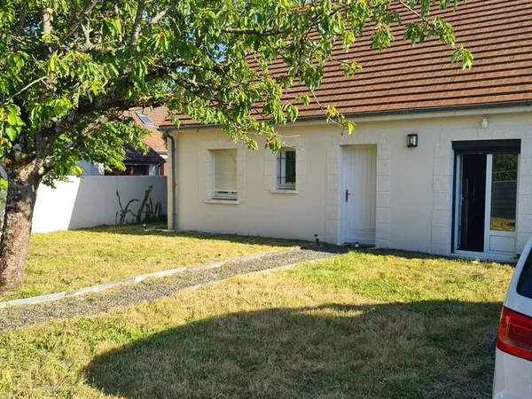 ROCHECORBON - À ENV. 1H DE PARIS EN TGV - MAISON RÉNOVÉE PLAIN-PIED 1 150 m² DE TERRAIN