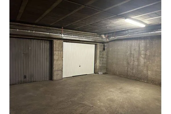 Parking 13 m²
