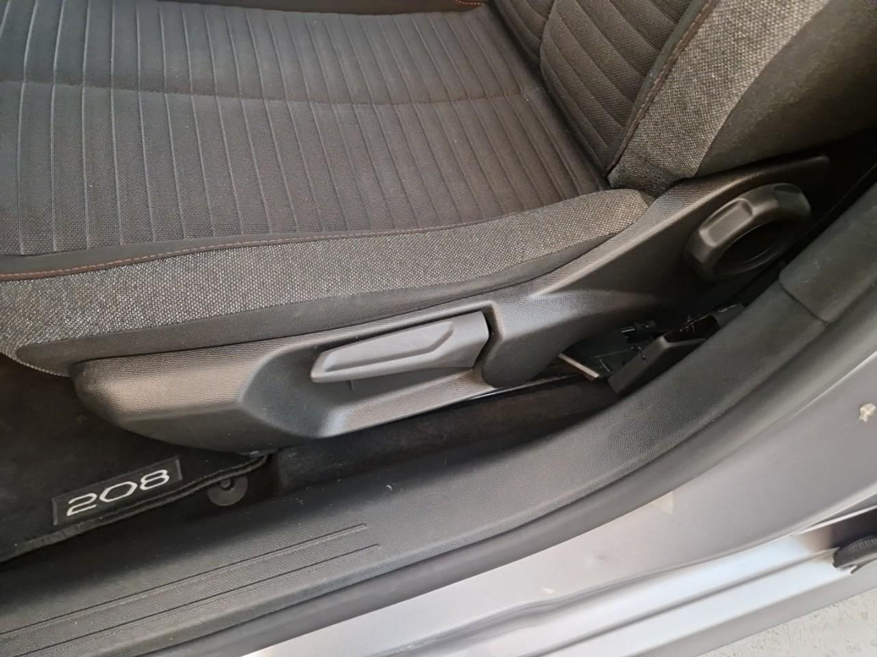 Peugeot 208 puretech 75 s&s bvm5 active business — photo 42