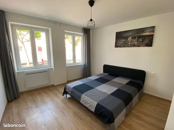 Chambre meublée dans appartement en colocation avec jardin
