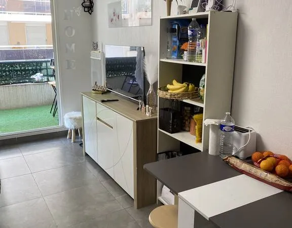 Studio 1 pièce 28 m²